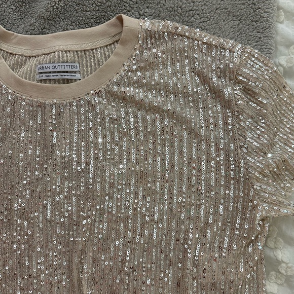 Urban Outfitters Tops - Urban Outfitters sparkly sequin crop tee
